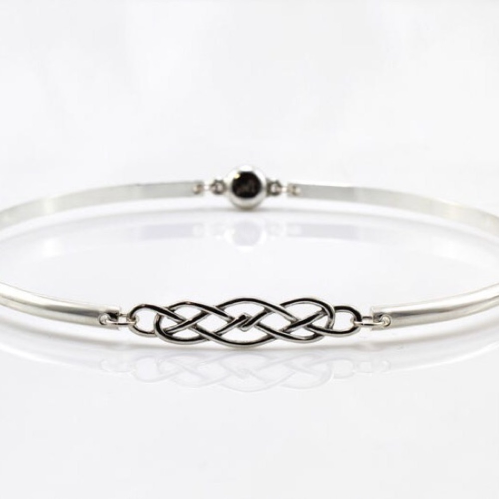 NWOT Sterling Silver Celtic Locking Necklace